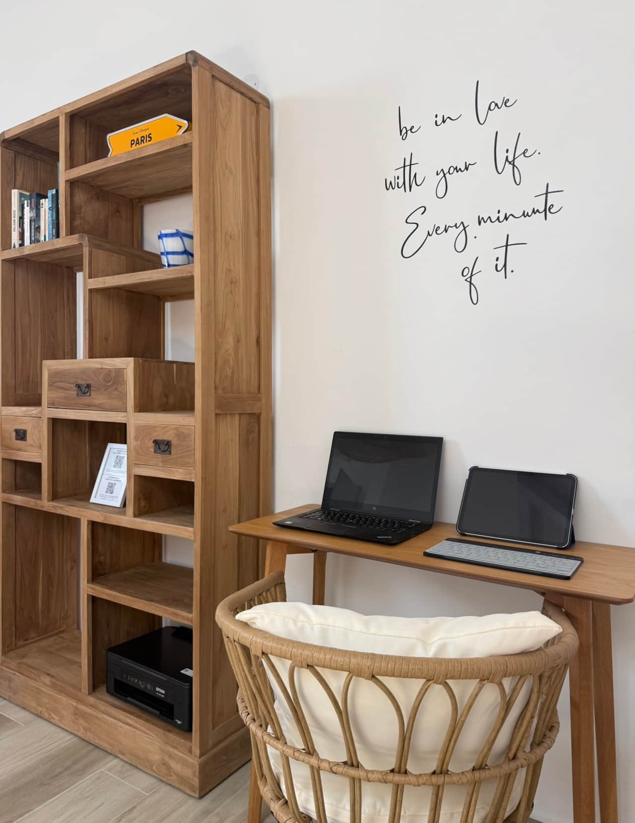 3 Terre Indigo- Espace bureau bibliotheque avec imprimante