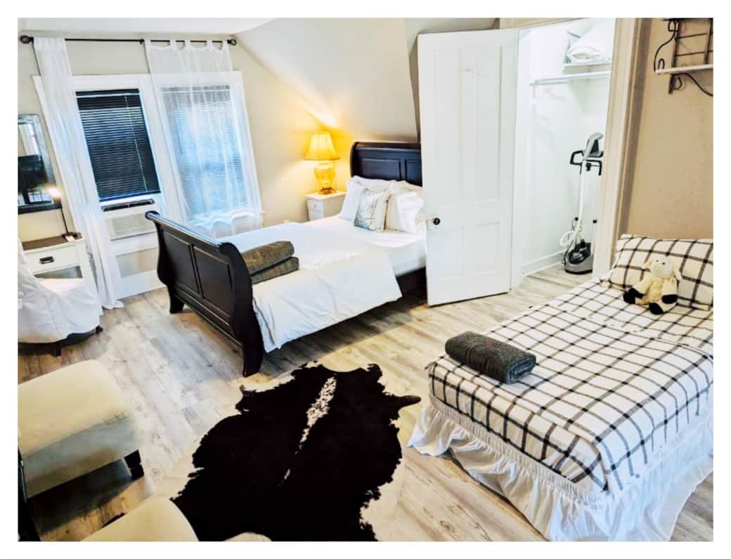 3rd floor suite guest room 5