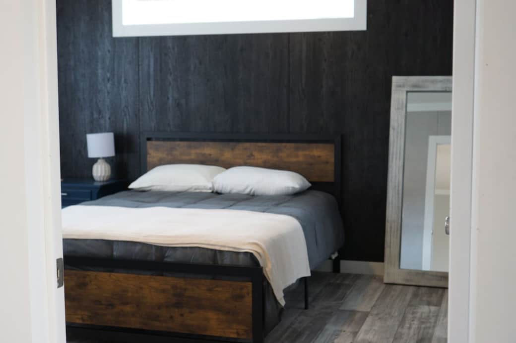Queen Bed Queen Bed