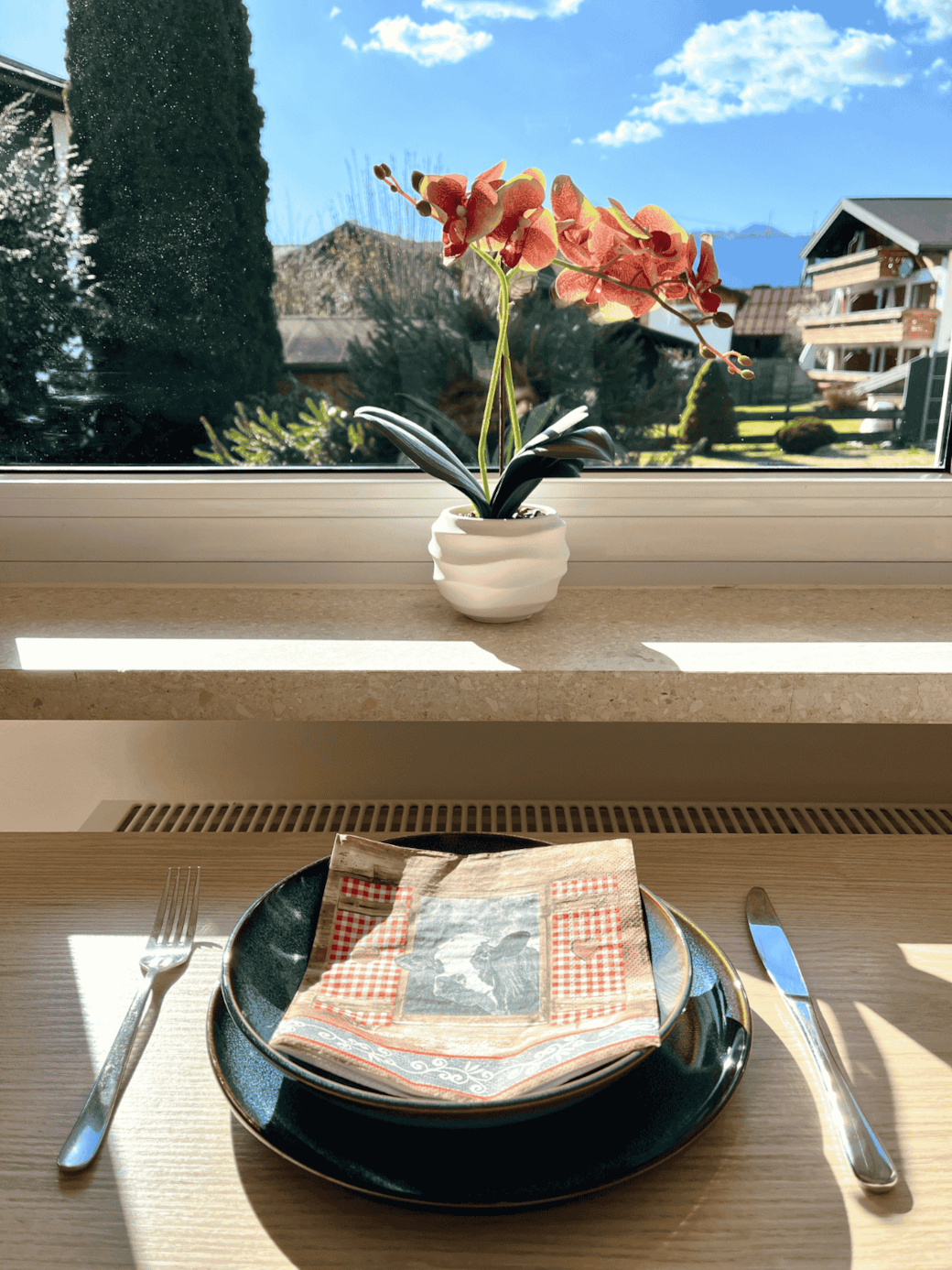 Dining area right by the window Dining area right by the window