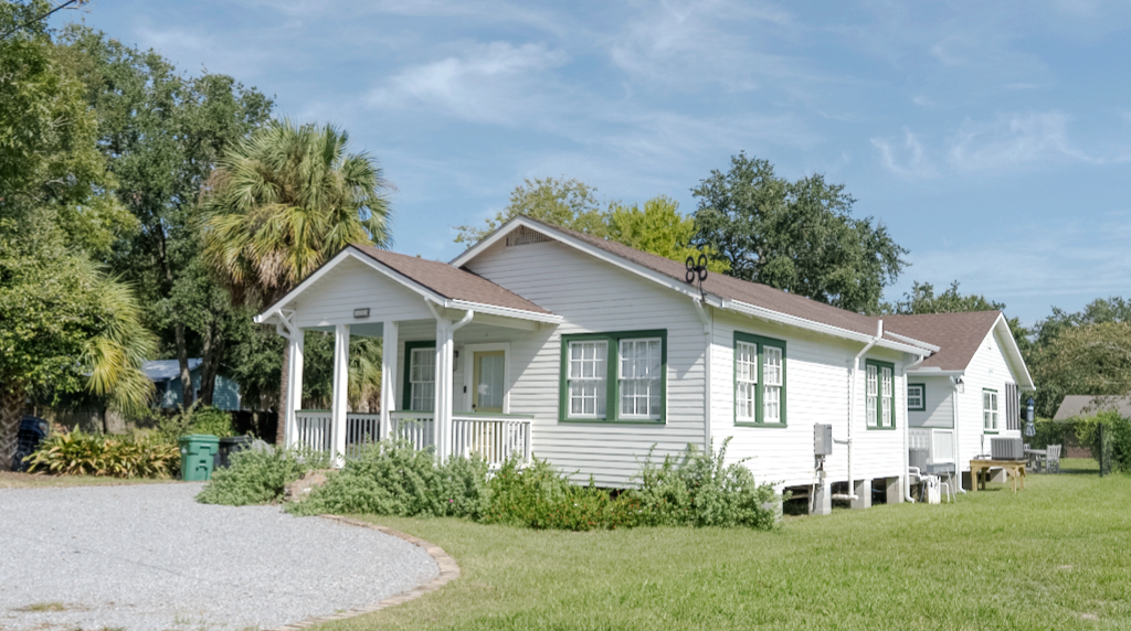 Front View of Cottage
