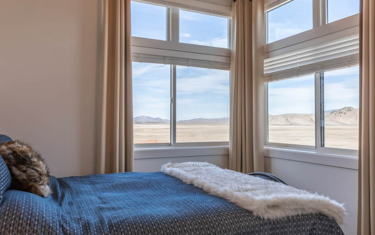 Corner Bedroom Elk Refuge View