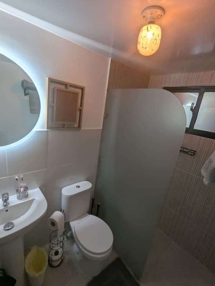 2nd Bathroom