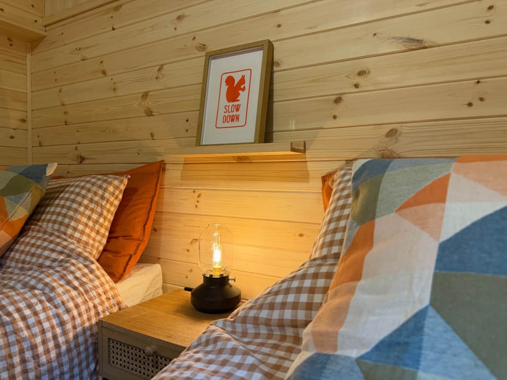 Twin bedroom