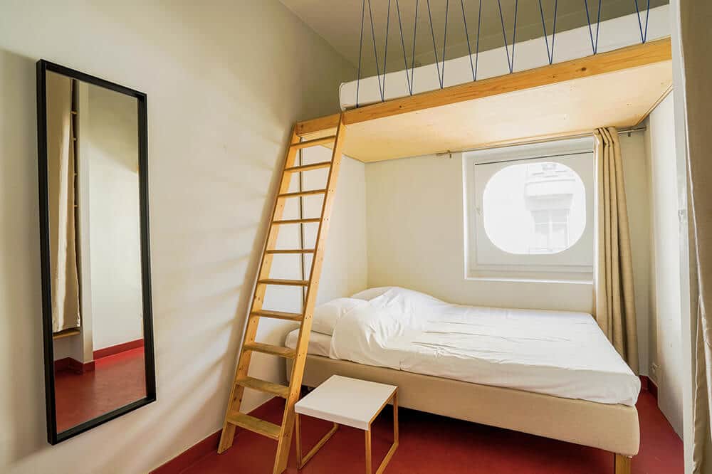 Bedroom 3 with 2 beds