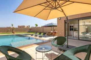 Villa Sanna, élégante avec piscine, jacuzzi & jeux — photo 10