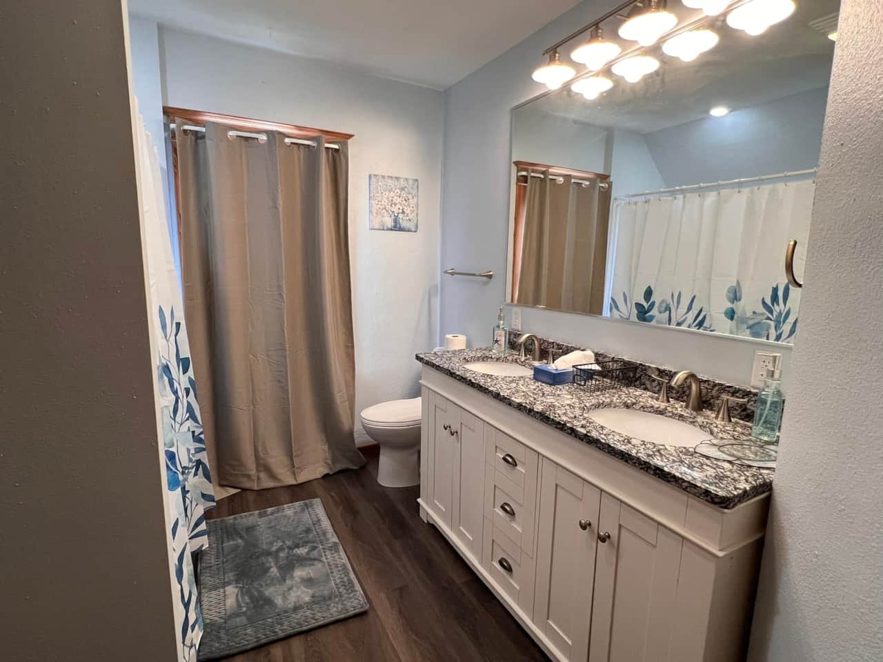 Full Bathroom on 2nd Floor