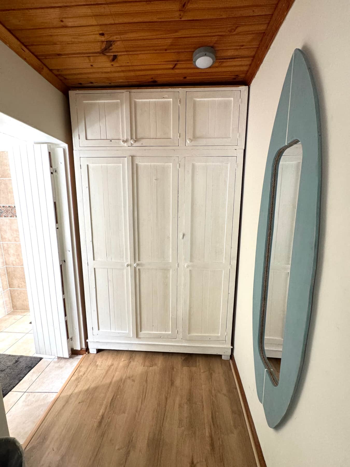 Surf Room