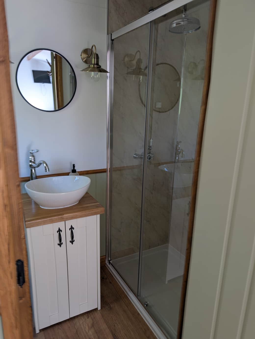 Ensuite bathroom Ensuite bathroom