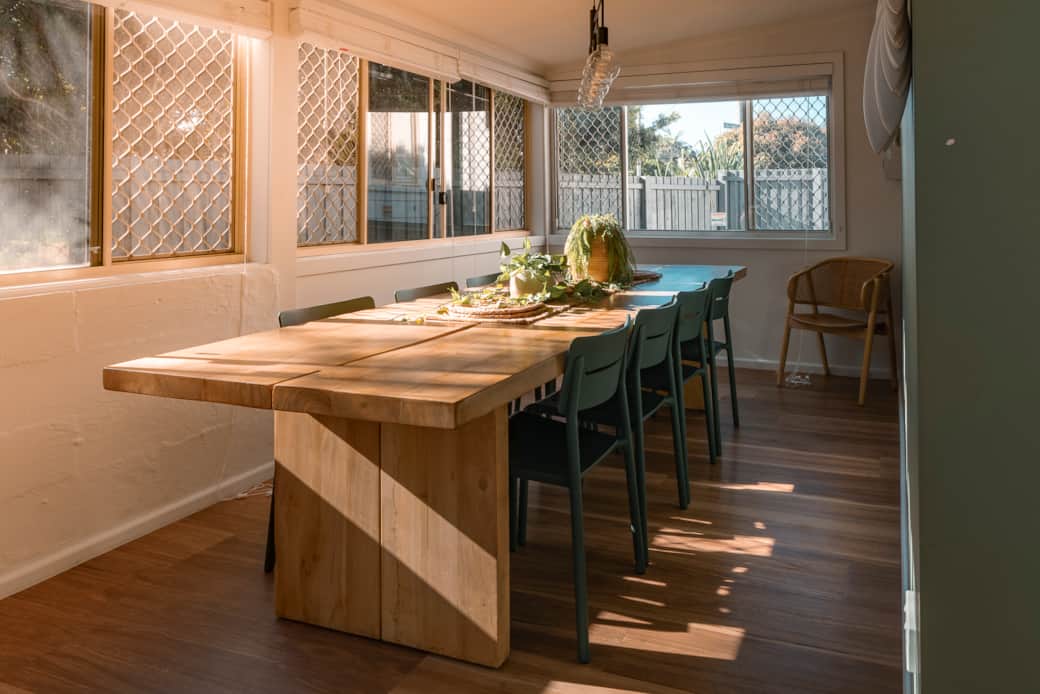 Dining room, seats 10