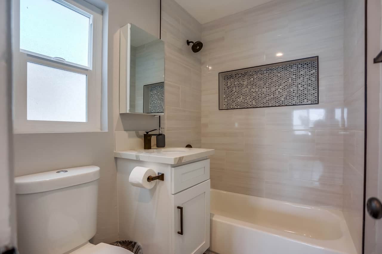 Modern Bathroom