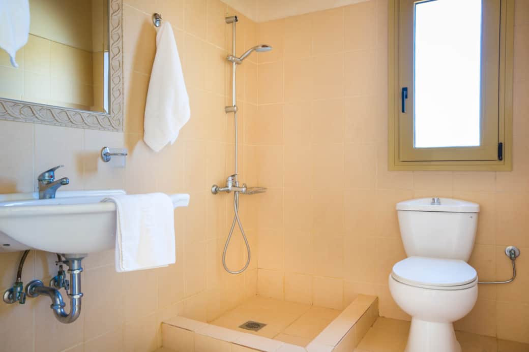 Bedroom 2 & 3 both have En-suite Shower