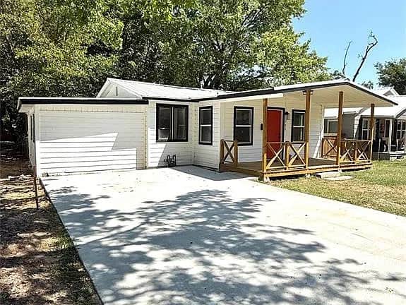 Exterior Duffee Exterior Duffee
