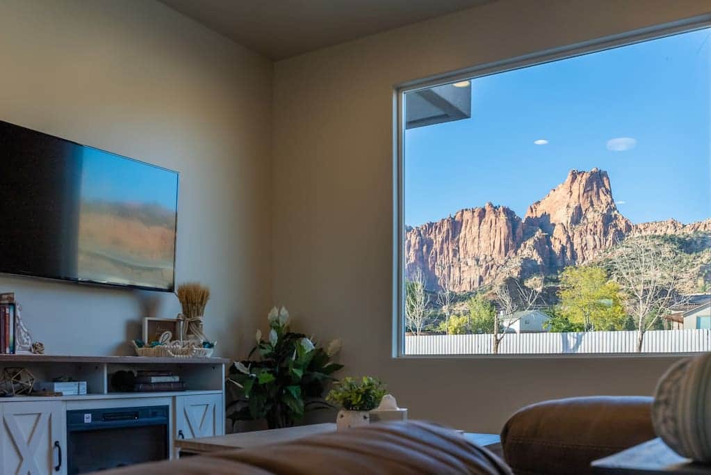 So Zion Coral Cliffs, 4Bed, 3Bath, Hot Tub, Deck, Fire Pits — Hildale — vacation rental