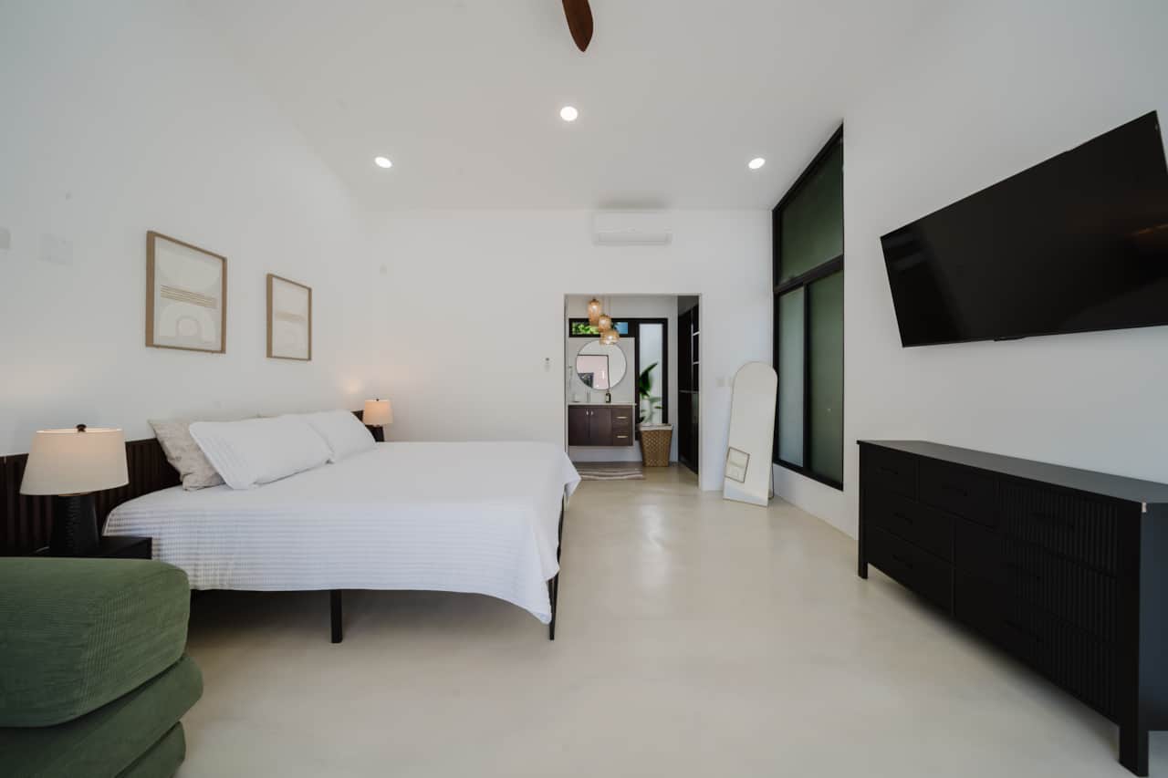 Villa#1 king side