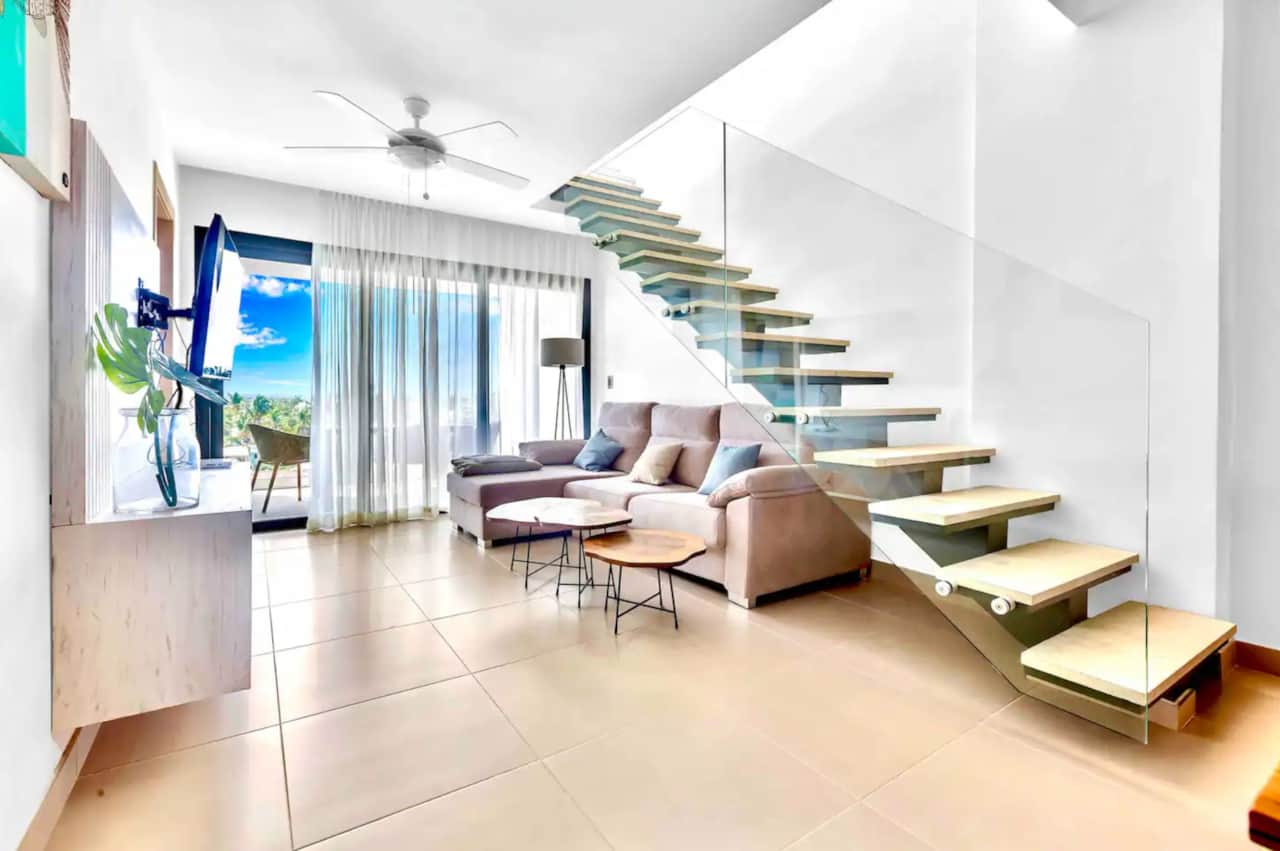 Beach Penthouse Living Room (3)