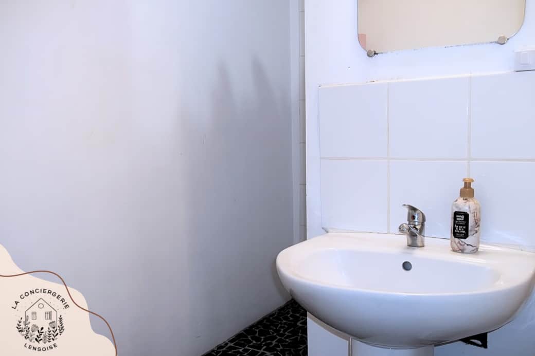 SALLE DE DOUCHE/WC