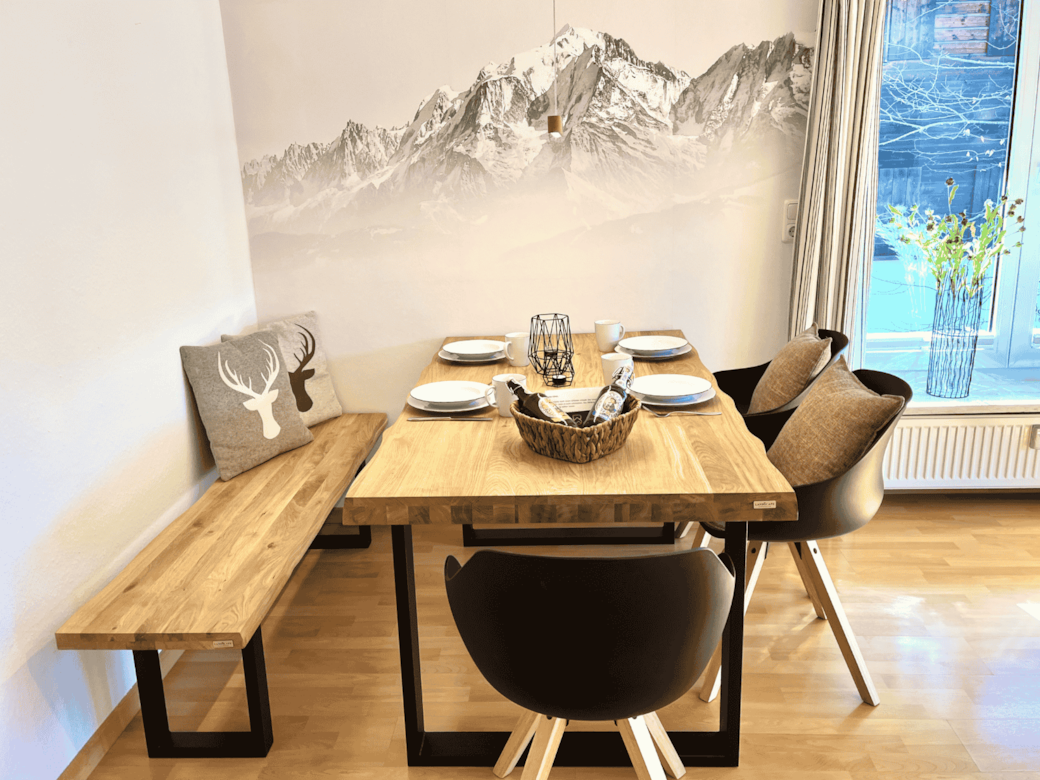 Dining area with plenty of space