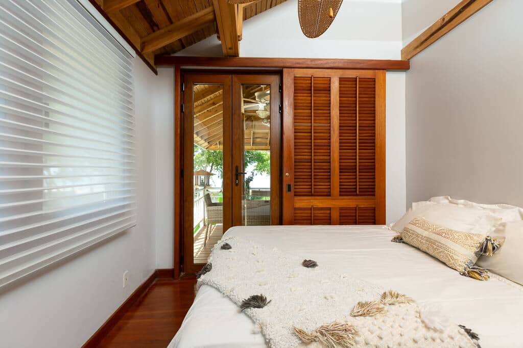 Bedroom 2 with King size bed