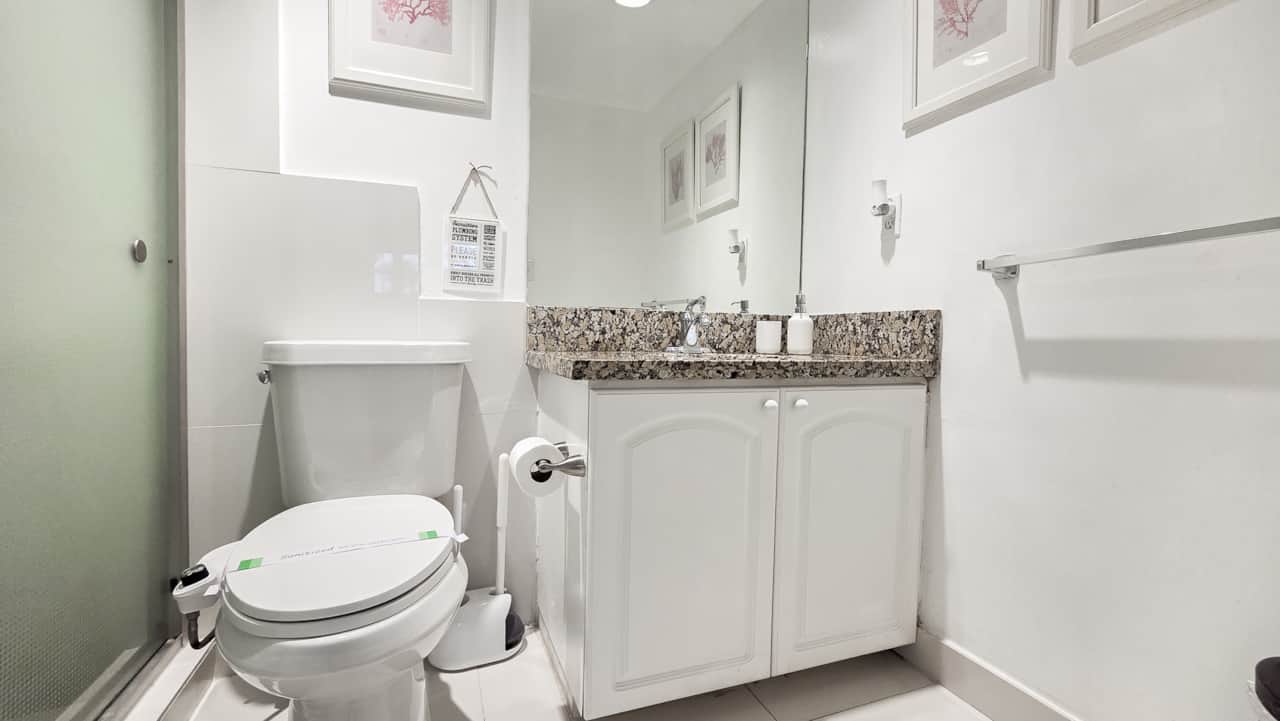 Full bathroom
