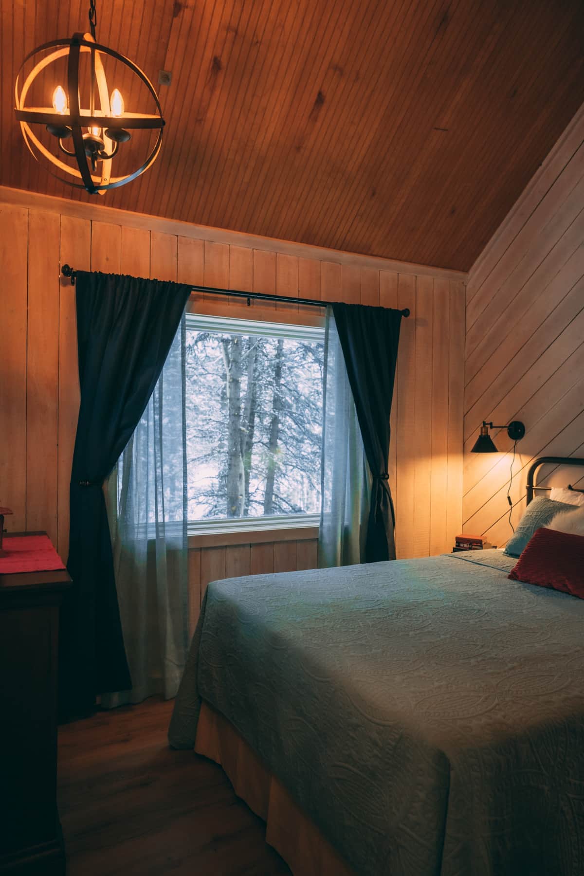 Queen size bed