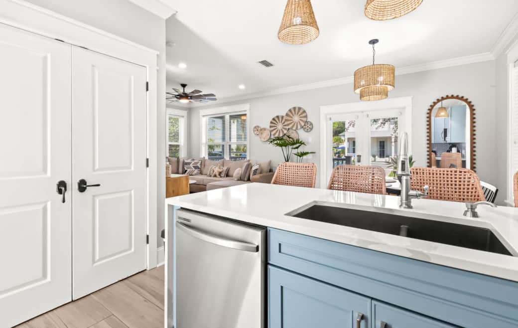 Level 1 Kitchen