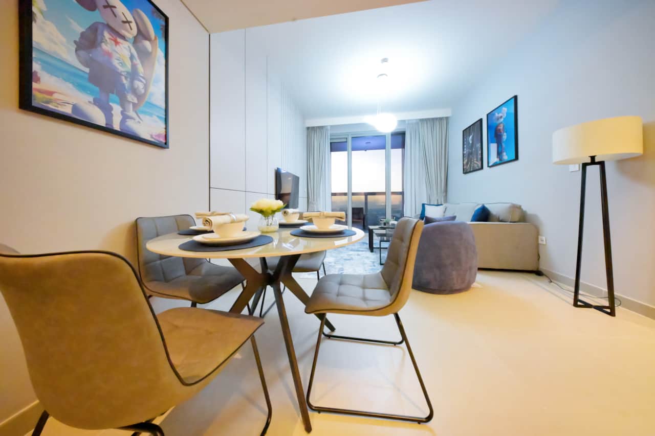 Living and Dinning Table