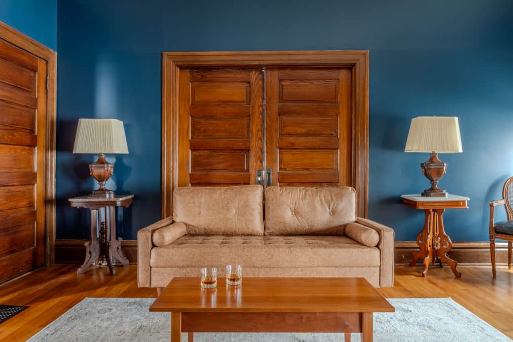 Living 2