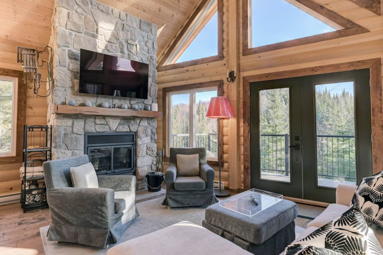 Wood fireplace