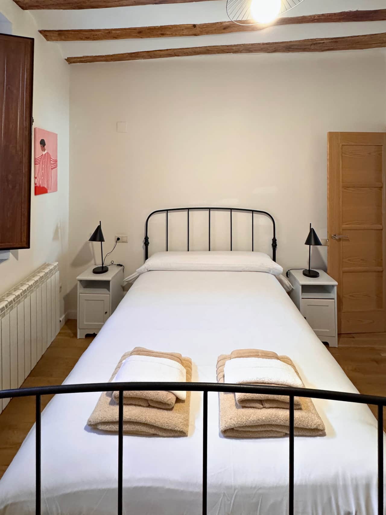 Cama de matrimonio del segundo dormitorio