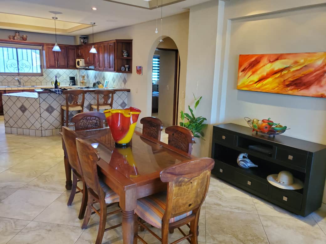 Kitchen/Dining