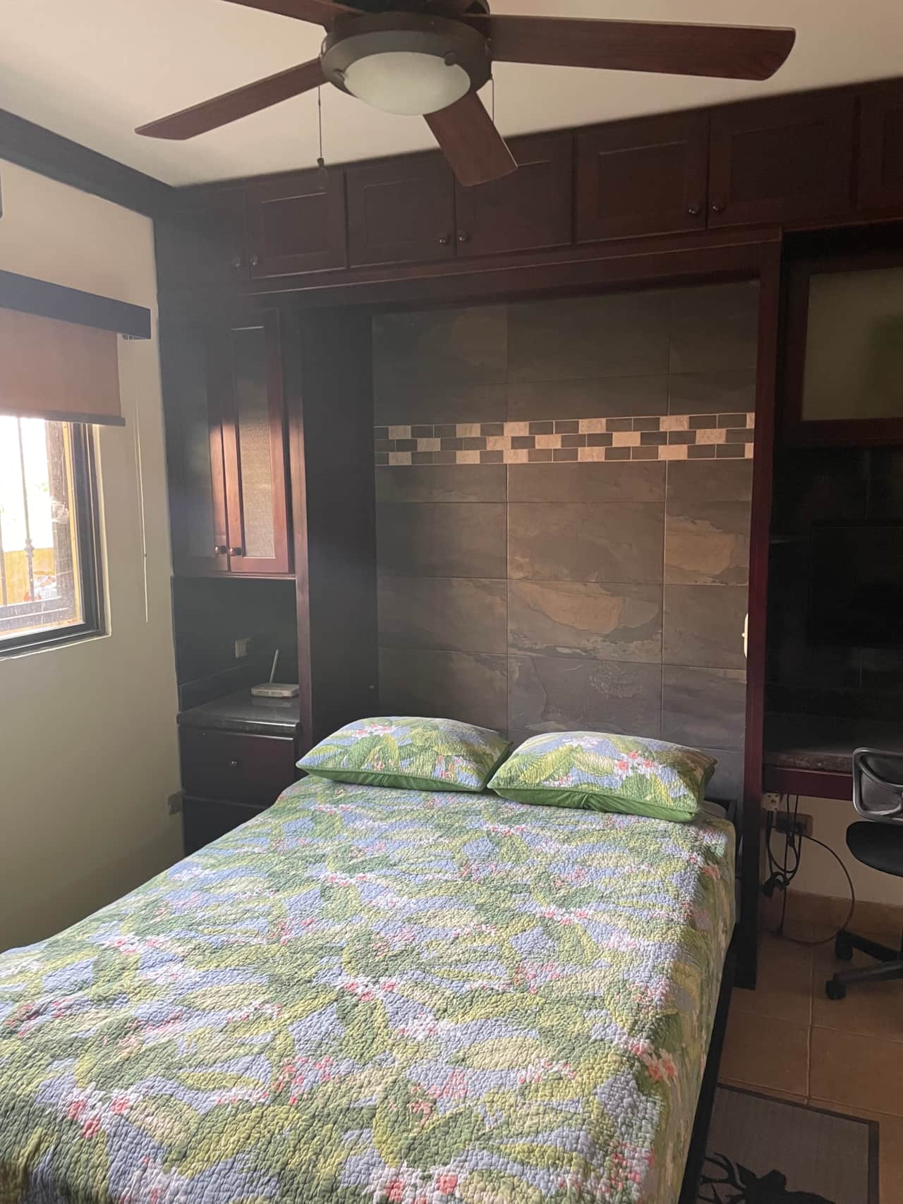 Bed Cupbord unit