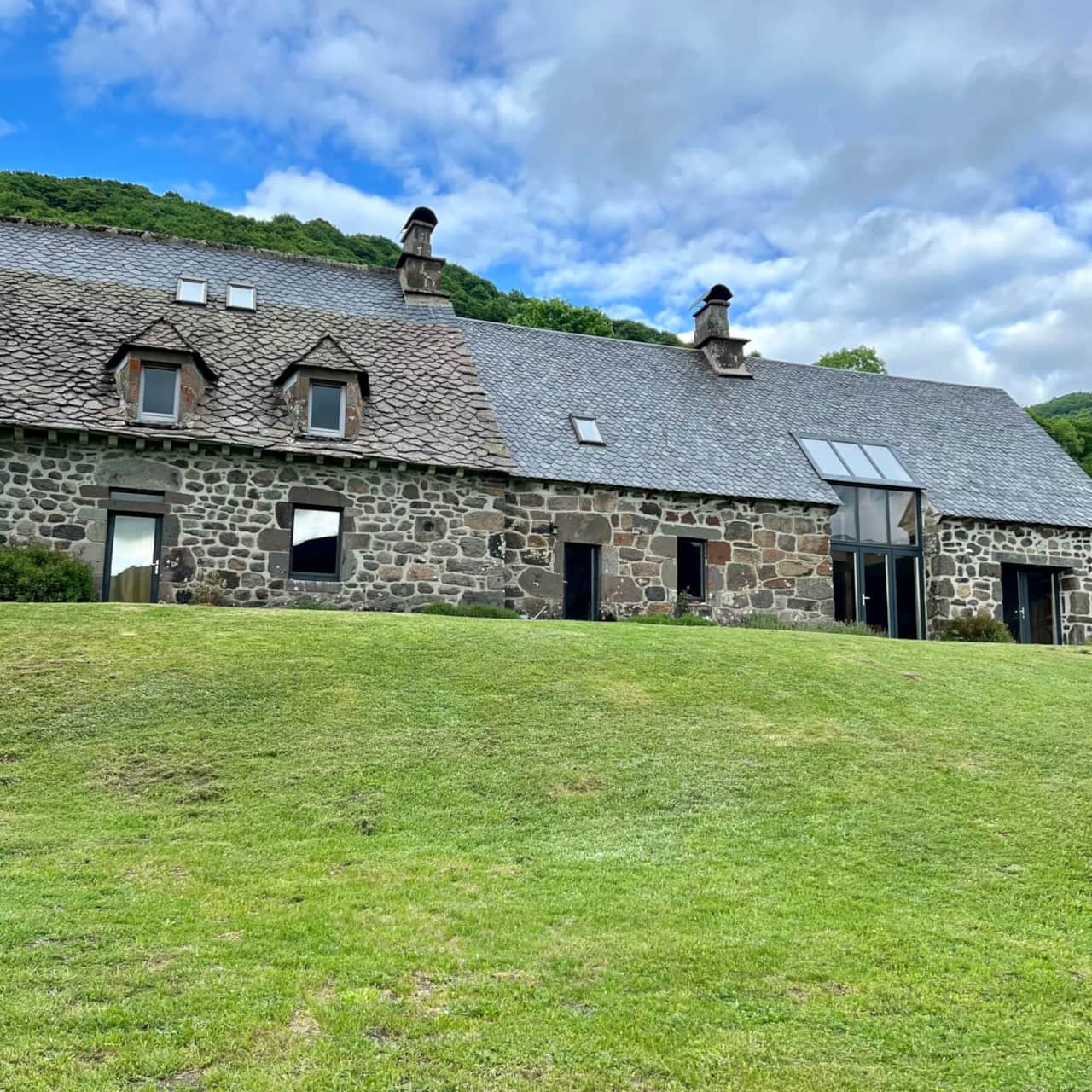 L'Impradine, Maison de vacances et de séminaires. Gîte 15 personnes