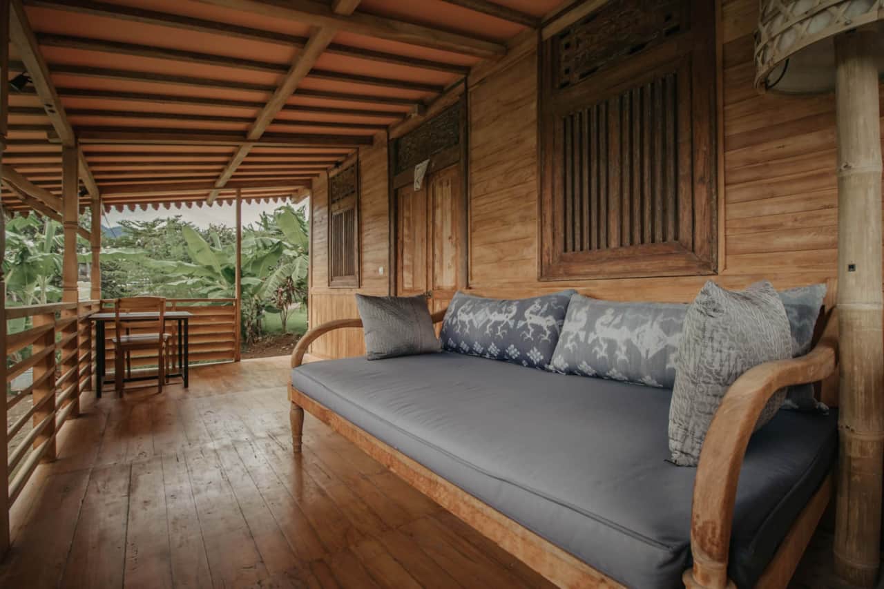 Kesambi4-woodenhouse-sumberkimahill-bali 