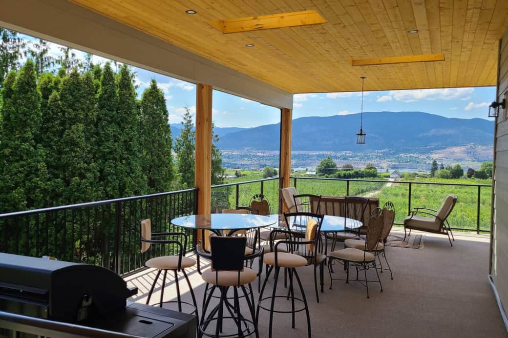 Comfort, privacy, plenty of space.