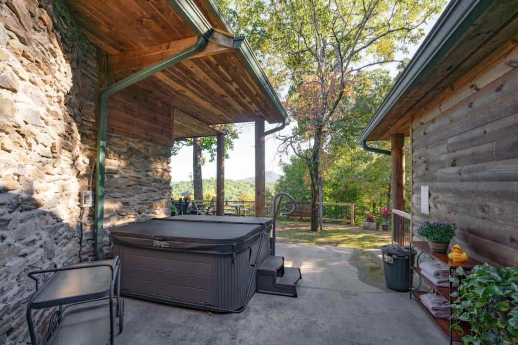 Hot tub overlooks mountains