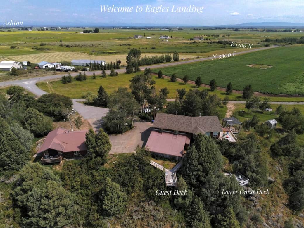 Overview of the property. Parking is clearly marked on arrival. Please respect private residences and spaces. 