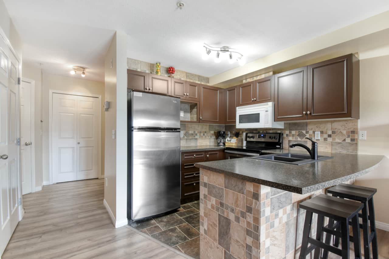 205A Full Kitchen