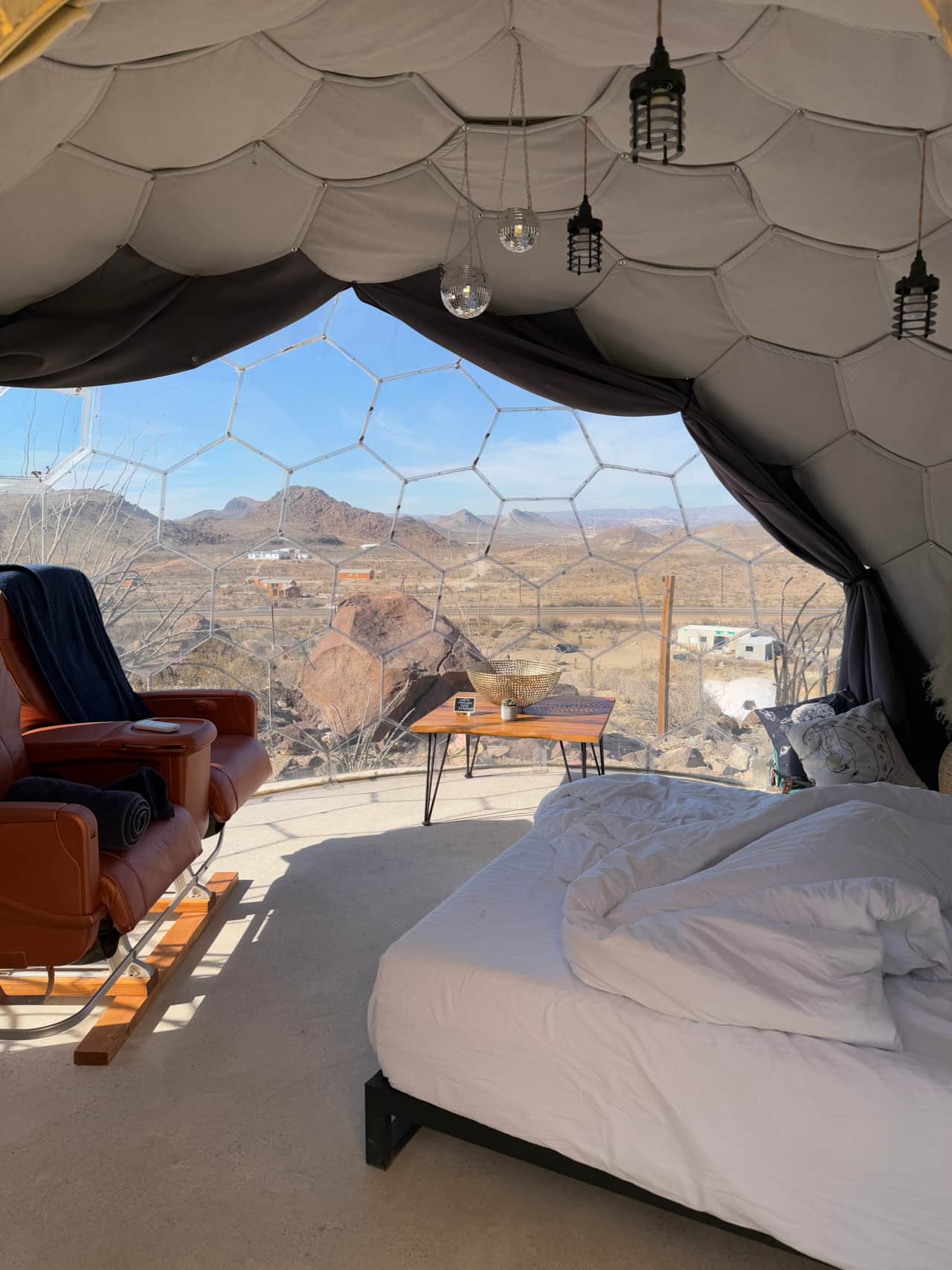 Desert views from inside Space Pod 009's dome