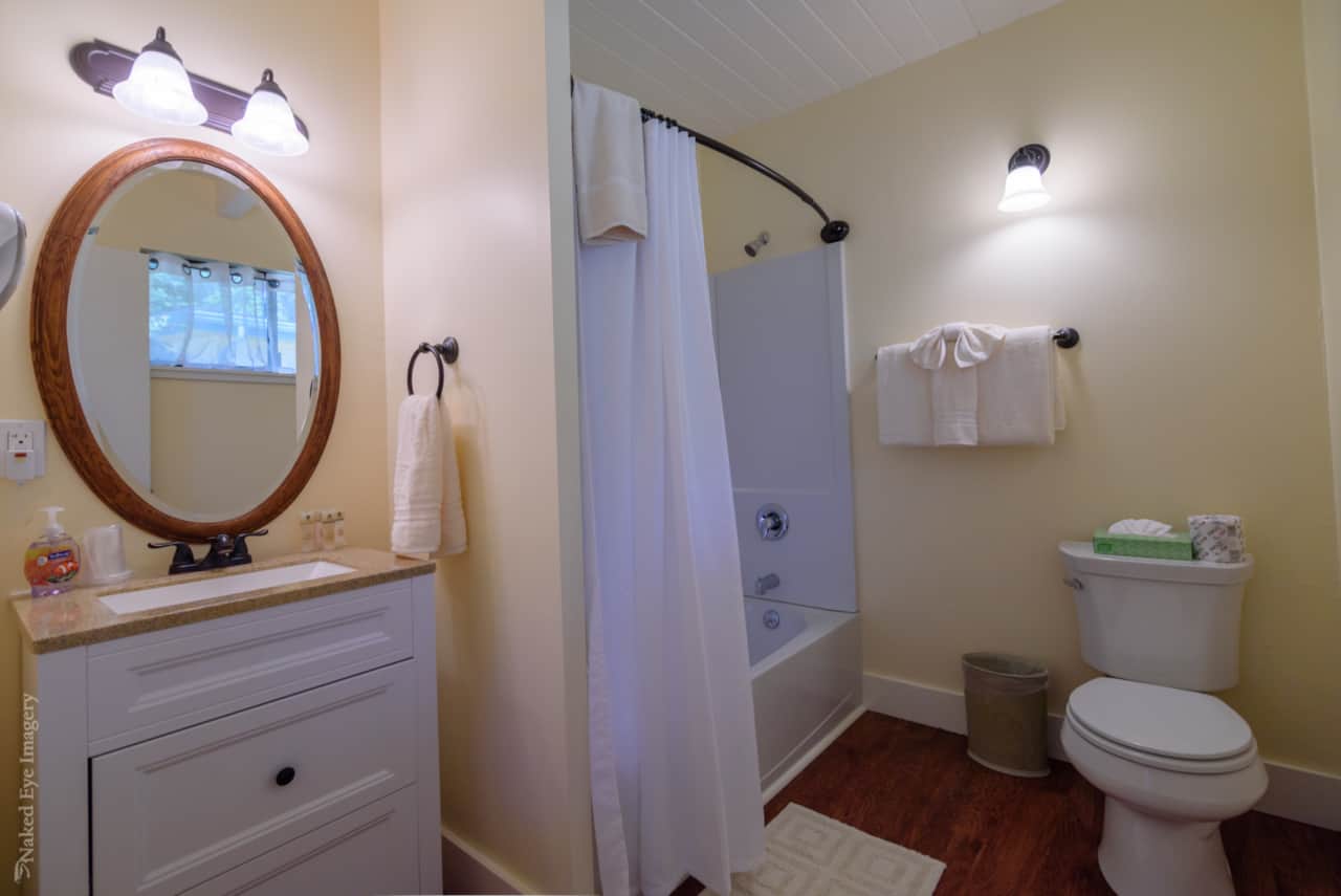 Sunset Room - Bathroom
