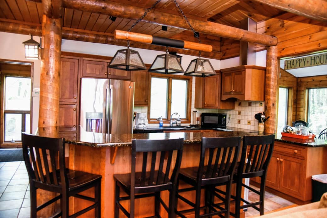 Kitchen - breakfast bar Kitchen - breakfast bar
