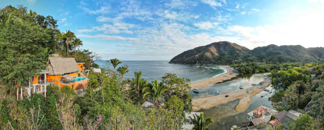 Huge Views of the Beach, Bay and River