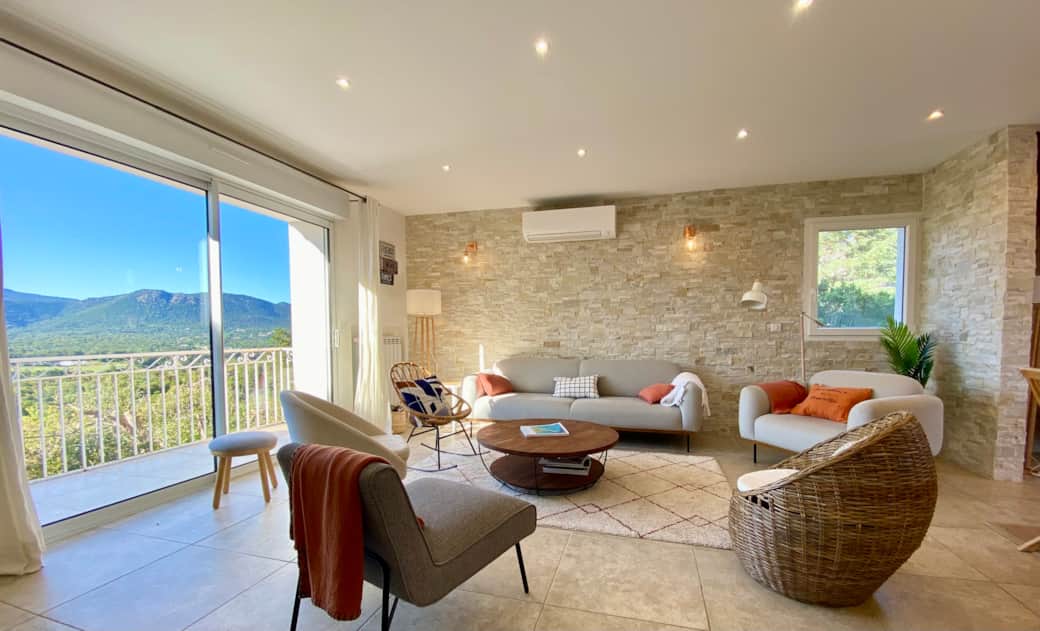 Salon vue montagne