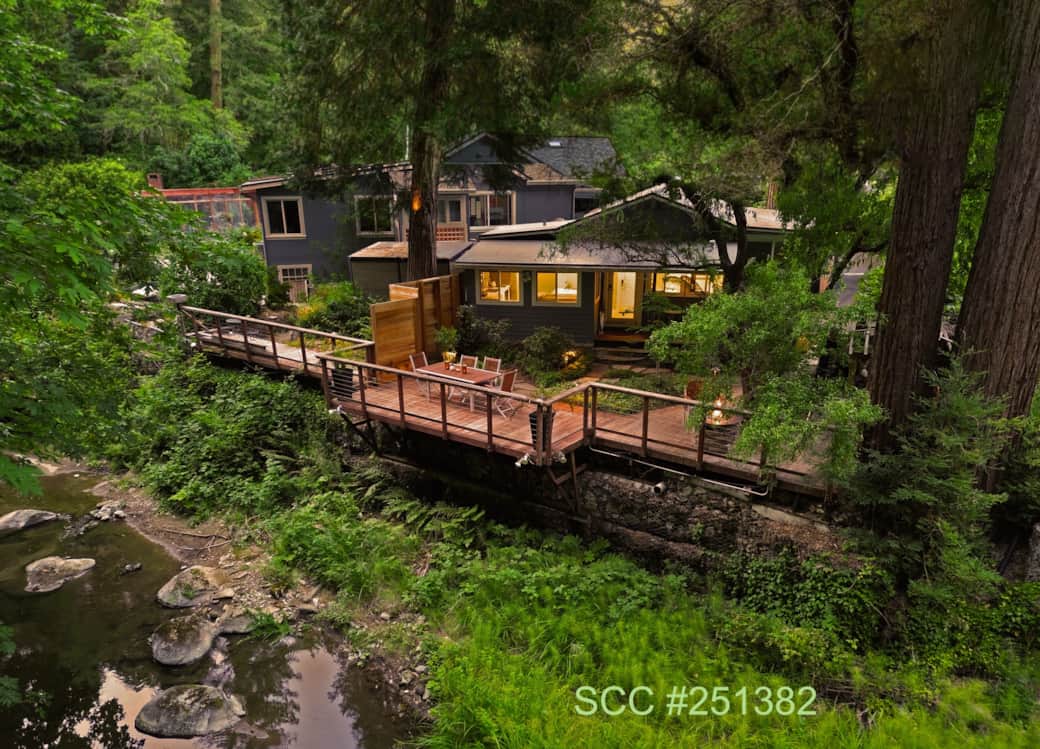 Either Way Hideaway - a private bungalow with riverside views, hot tub, fire pit and more.