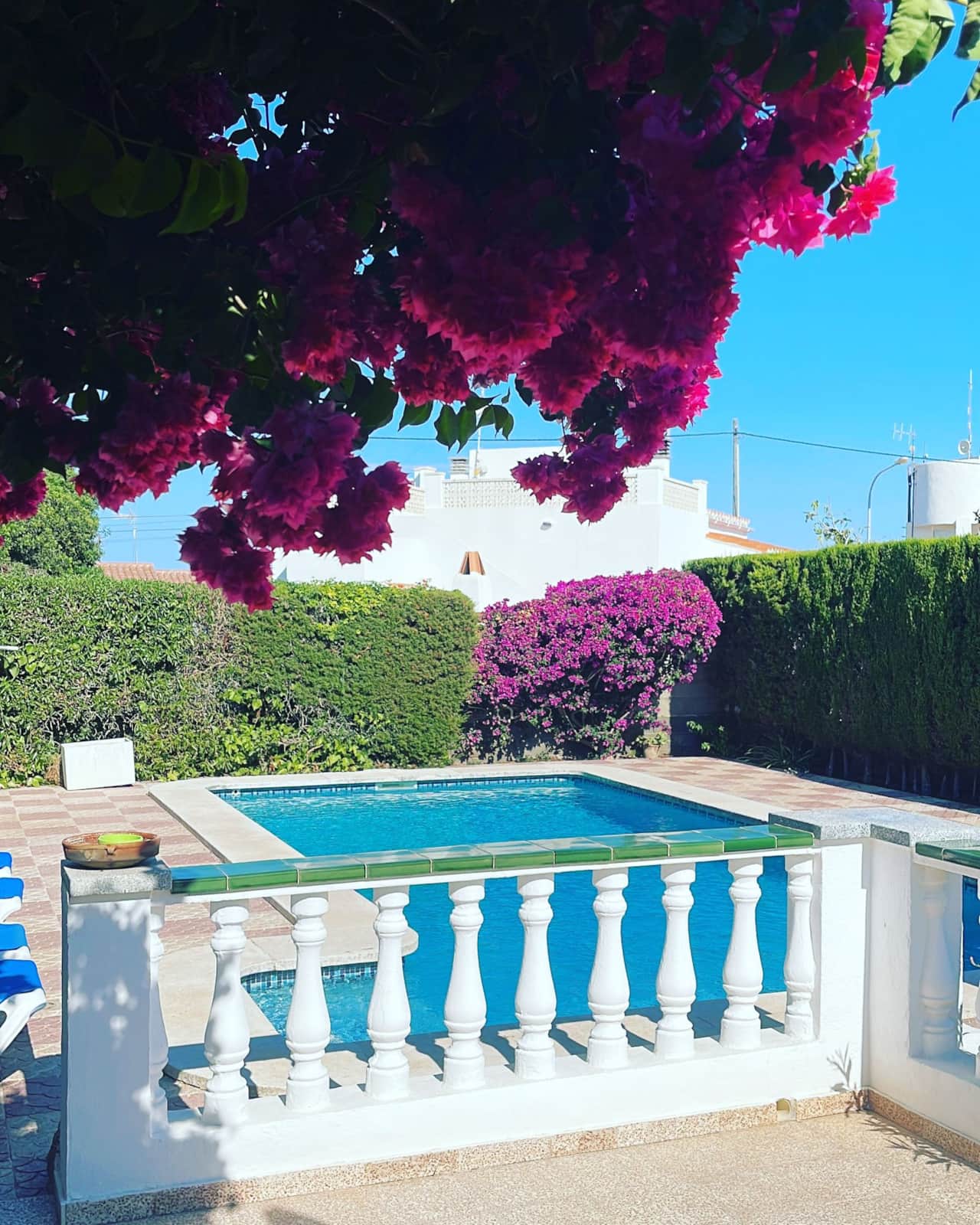 Villa Jones - Outside Lounge Area with Pool View
