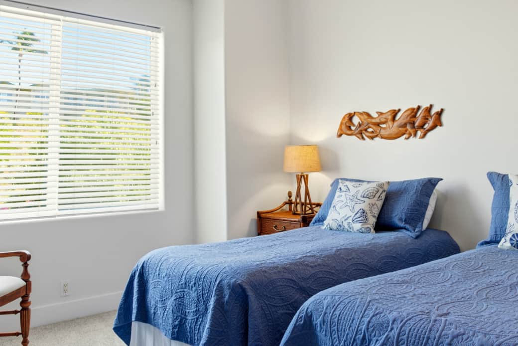 2nd bedroom - twin beds can be paired as a king