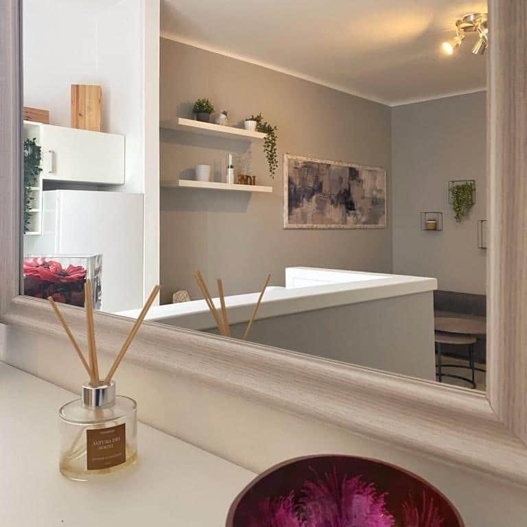 Hall mirror