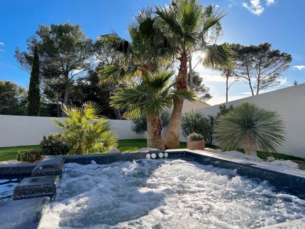 Villa solea provence spa jacuzzi