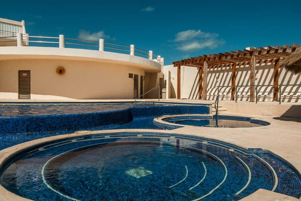 Jacuzzis en area de albercas