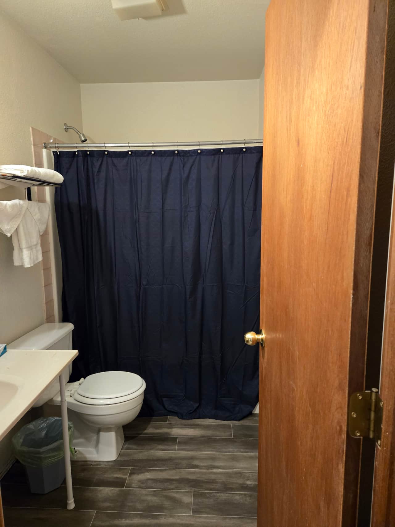 Room 1 Bathroom